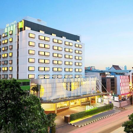 Ibis Styles Jakarta Gajah Mada Экстерьер фото